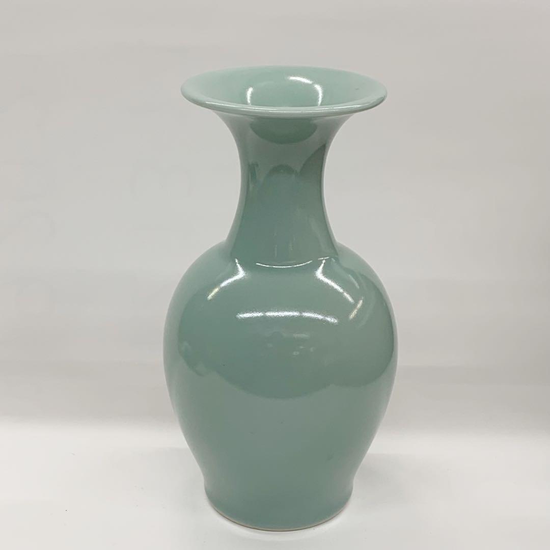 【花入11】青磁　森野嘉光　高さ21.5㎝