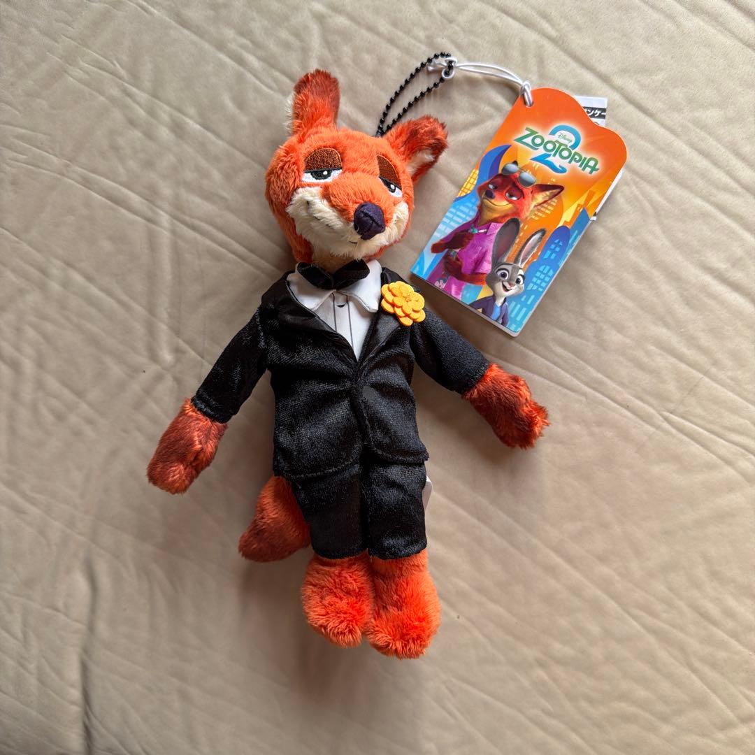 ズートピア ニック・ワイルド ぬいぐるみマスコット タキシード タカラ