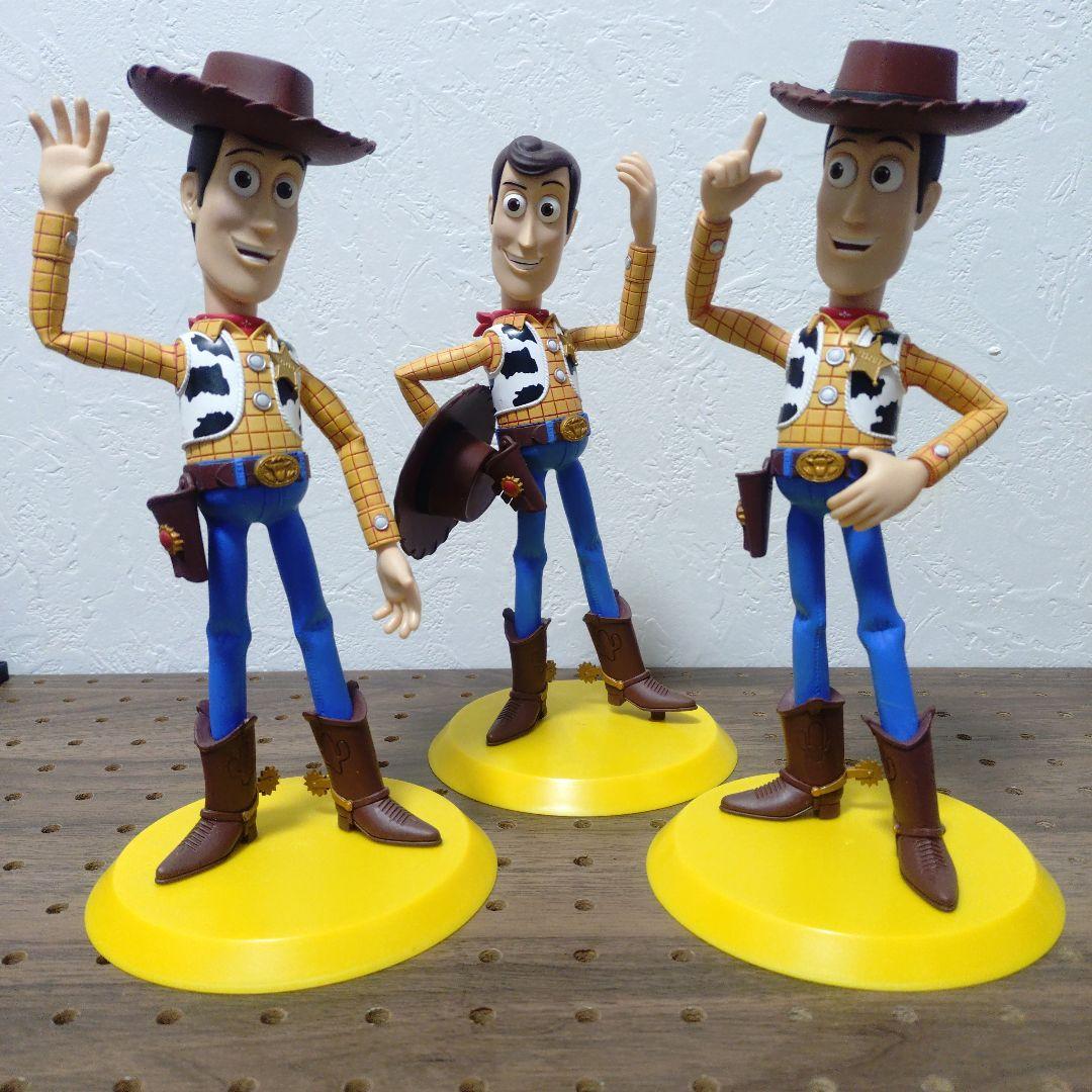 トイ・ストーリー　プレミアムフィギュア　ウッディ　３体セット