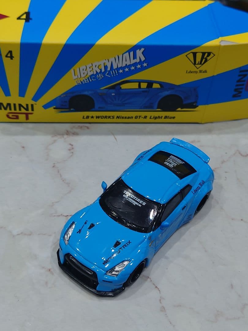 MINI GT No.4 LBWORKS GT-R Light Blue - メルカリ