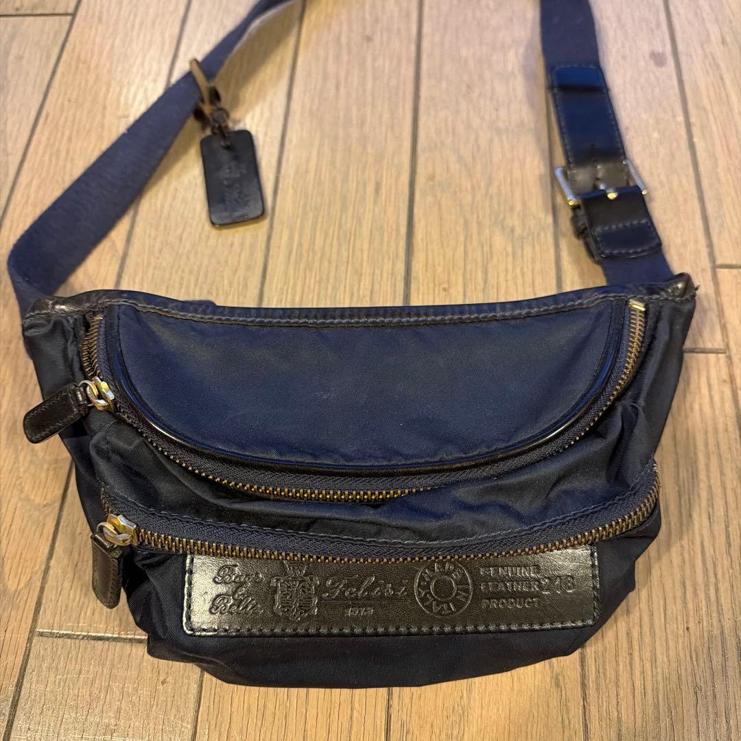 か*ん様 Felisi ボディバッグ ネイビー