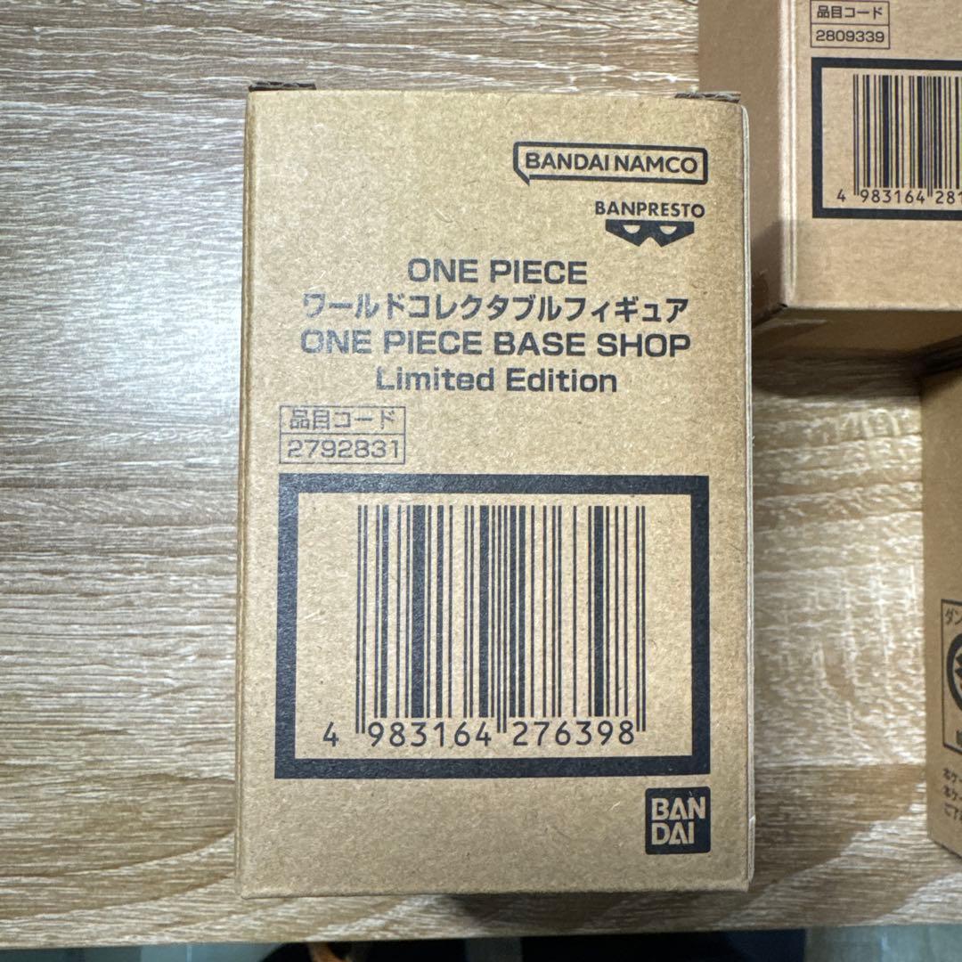 ONE PIECE BASE SHOP ワールドコレクタブルフィギュア4点セット - メルカリ