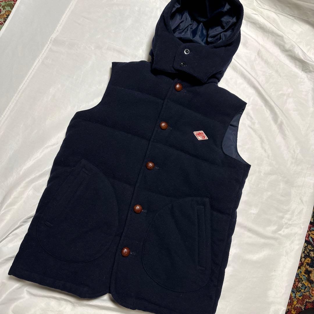 美品　LL ダントン×ビームス ダウンベスト ウールモッサ 胡桃ボタン ネイビー