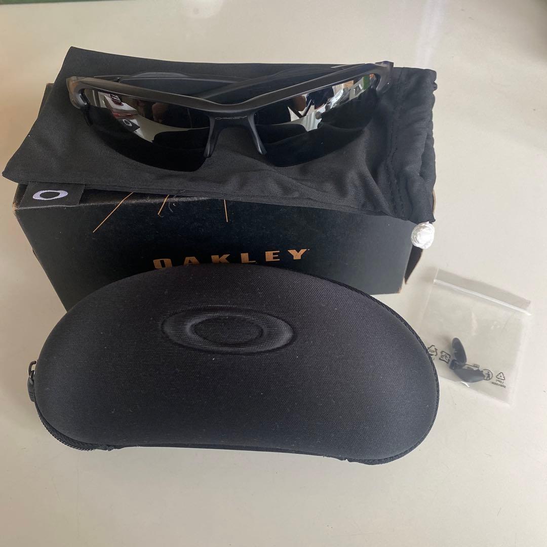 Oakley スポーツサングラス ブラックフレーム