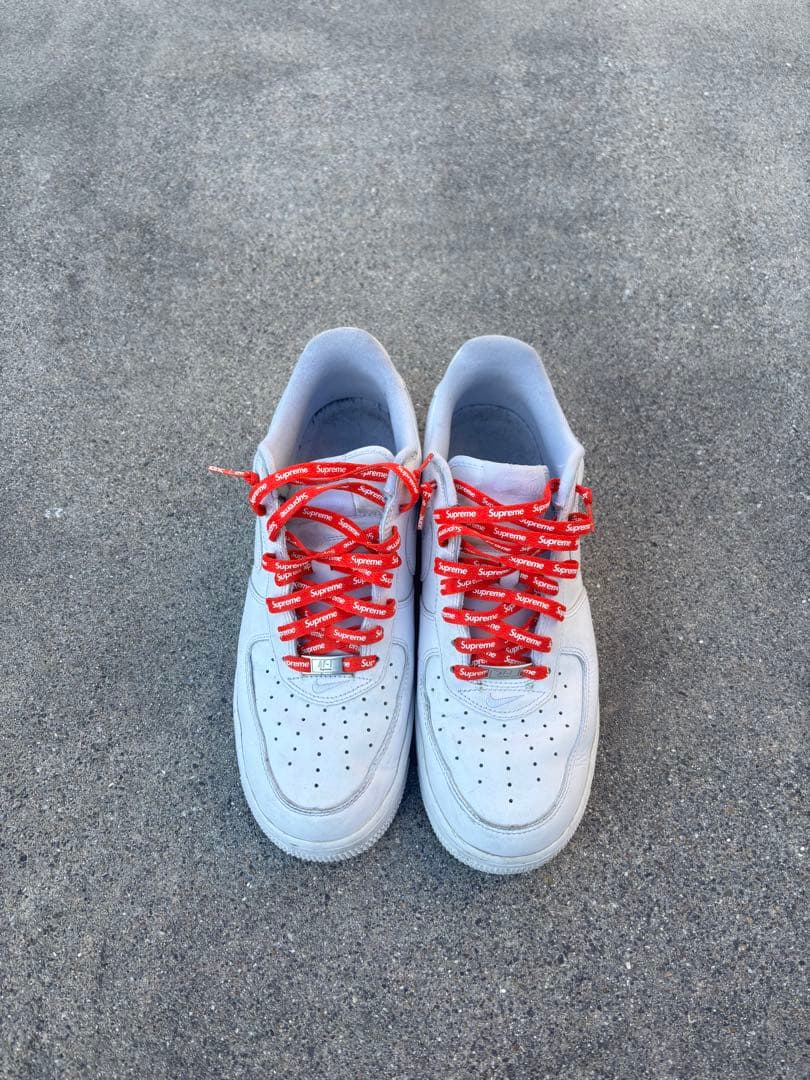 Nike Air Force 1 ホワイト supremeコラボ シュプフォース Supreme x Nike Air Force 1 Mid 