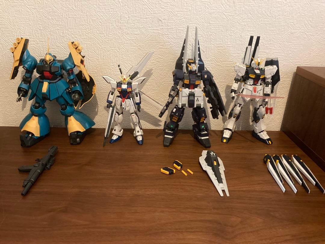 MG ガンプラ　セット MG 1/100 MSZ-010 ZZガンダム - バンダイプラモデルWEB取説 | バンダイ