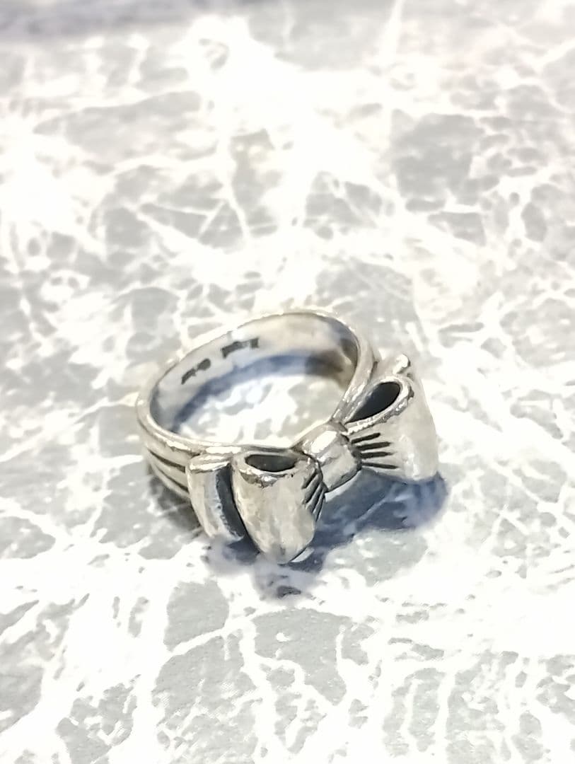 ロイヤルオーダー　リボンリング