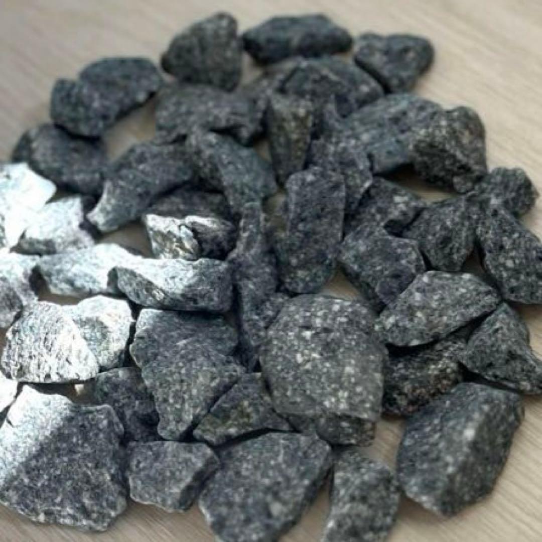 遠野の銘石】希少原石 薬石 霊石 幸せの石 持ち主様のエネルギーを最大