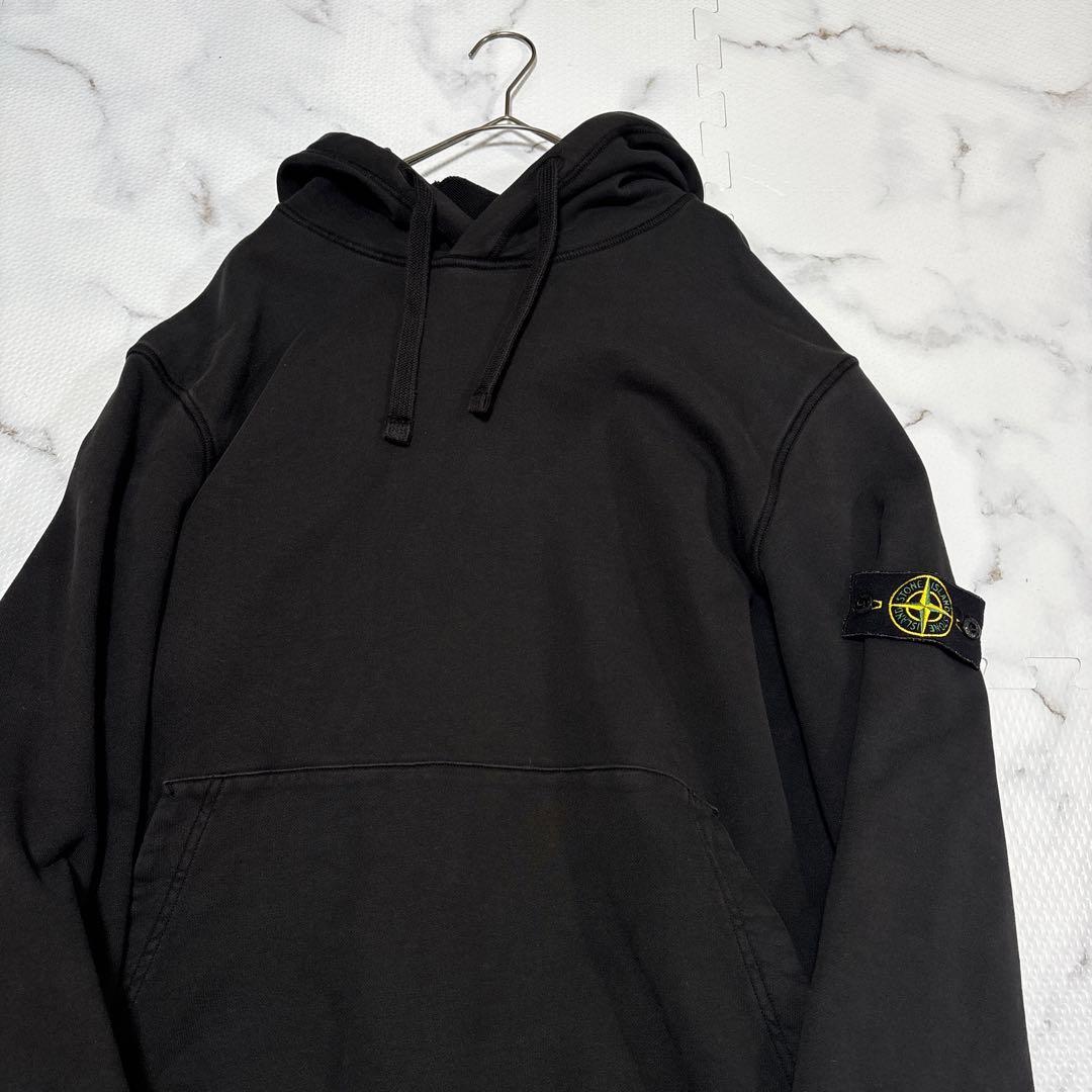 ✨大人気✨ STONE 　 ストーンアイランド黒パーカーXXL