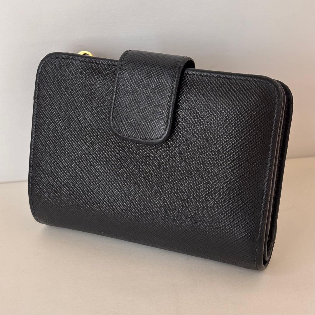 ✨極美品】 プラダ カードケース 三角ロゴプレート サフィアーノレザー
