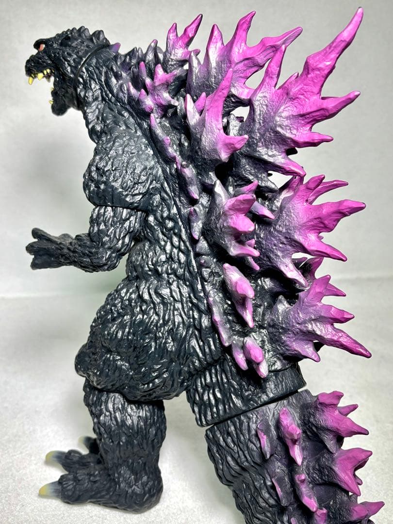 バンプレスト ゴジラ2000ミレニアム ひな型ソフビ2種セット - メルカリ