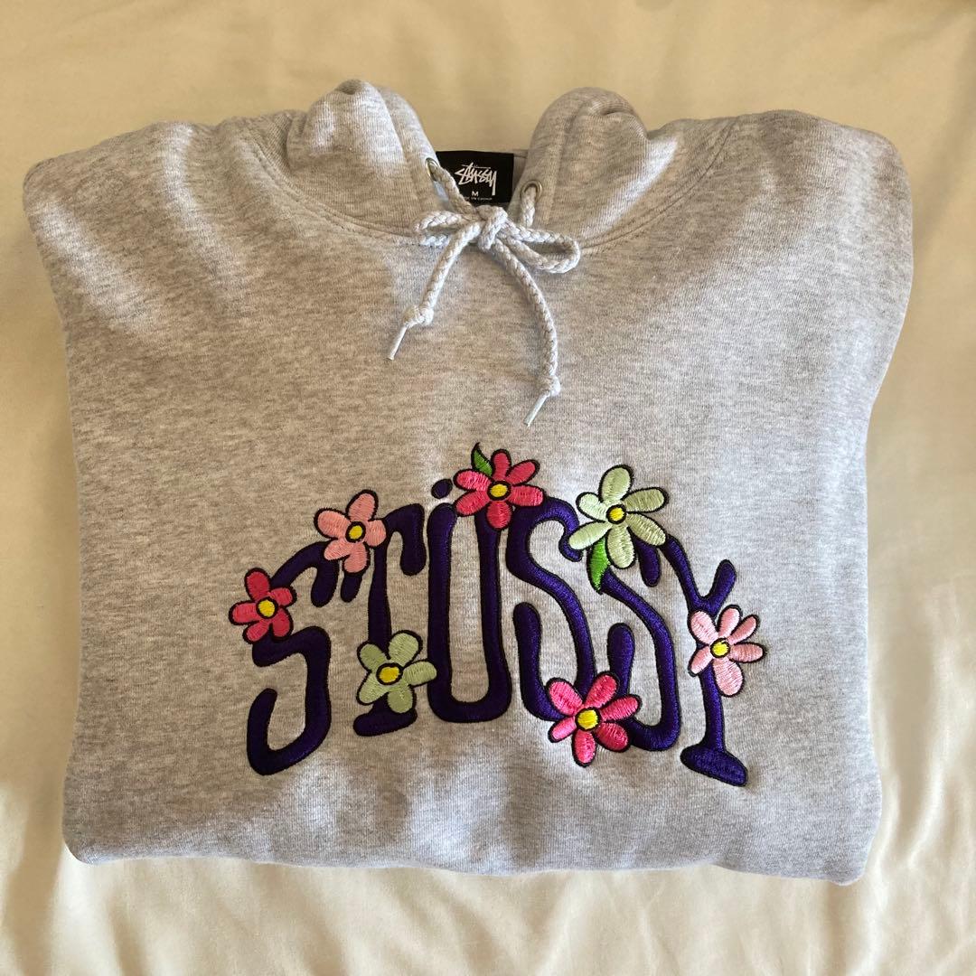 STUSSY 花柄パーカー - メルカリ