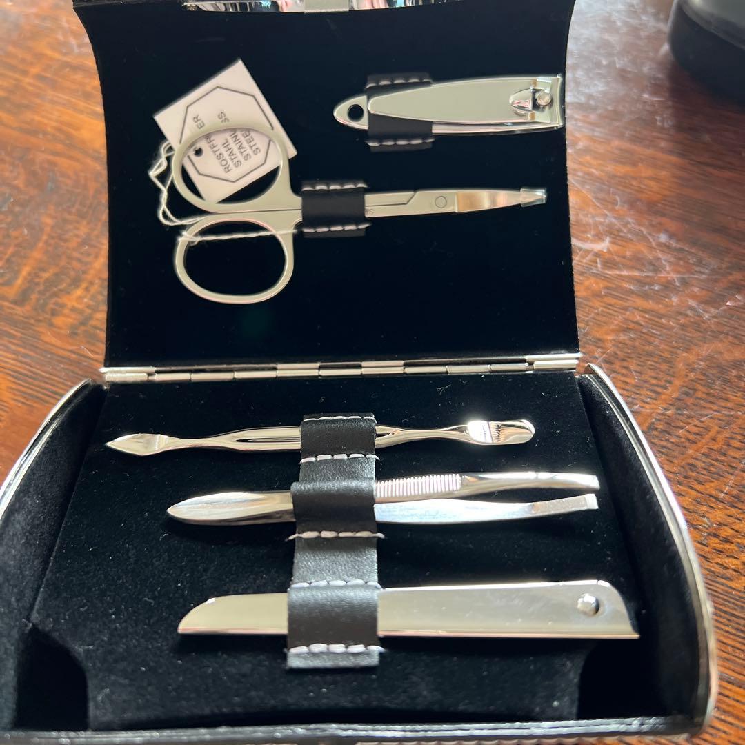 セールします！アウディ　高級爪ケアセット