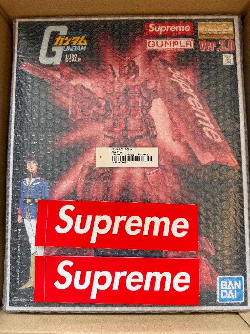 シュプリーム/MG 1/100 RX-78-2 ガンダム Ver.3.0 Supreme®/MG 1/100 RX-78-2 GUNDAM Ver.3.0の素組のご紹介！ - 先人に
