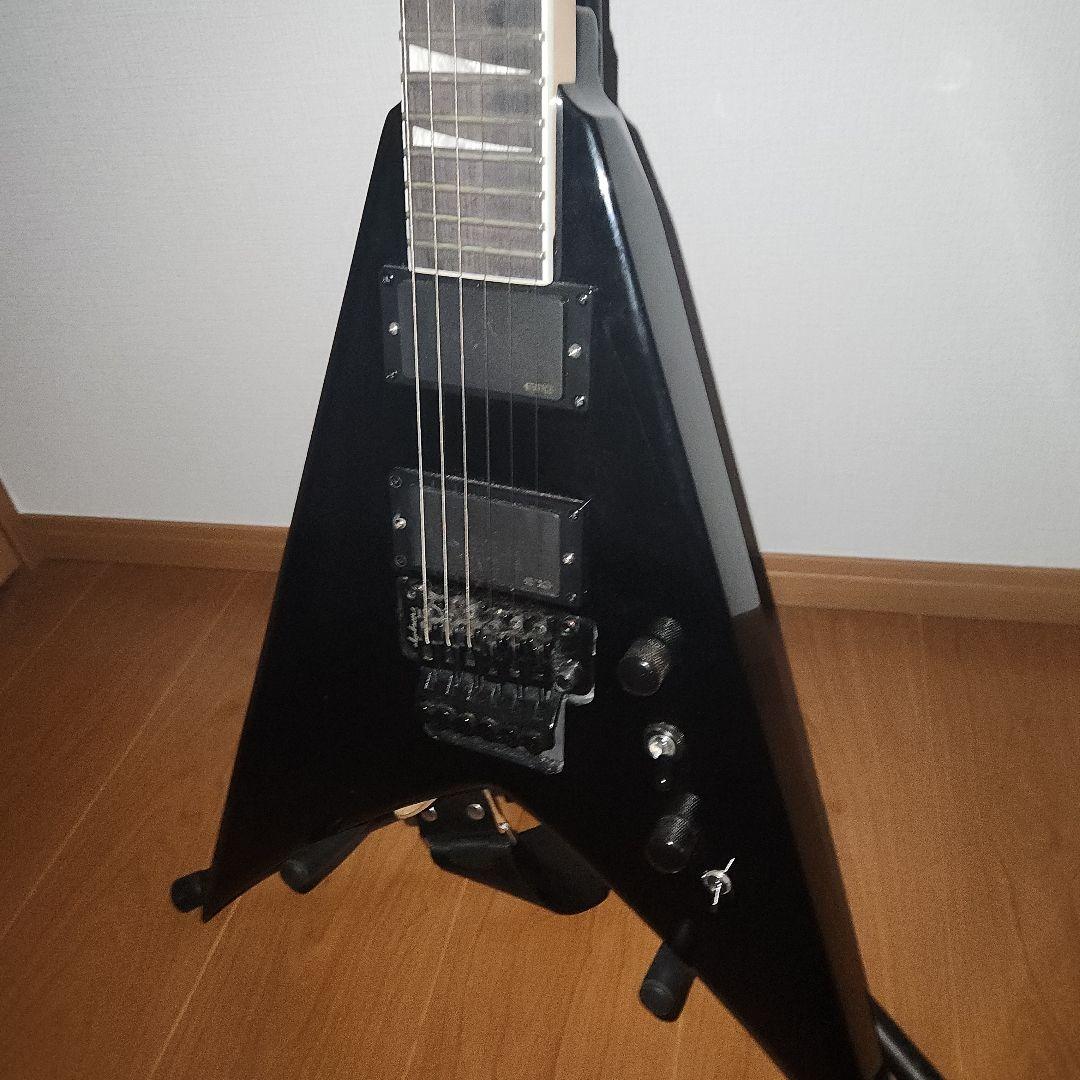 Jackson King V ピックアップemg交換済み！