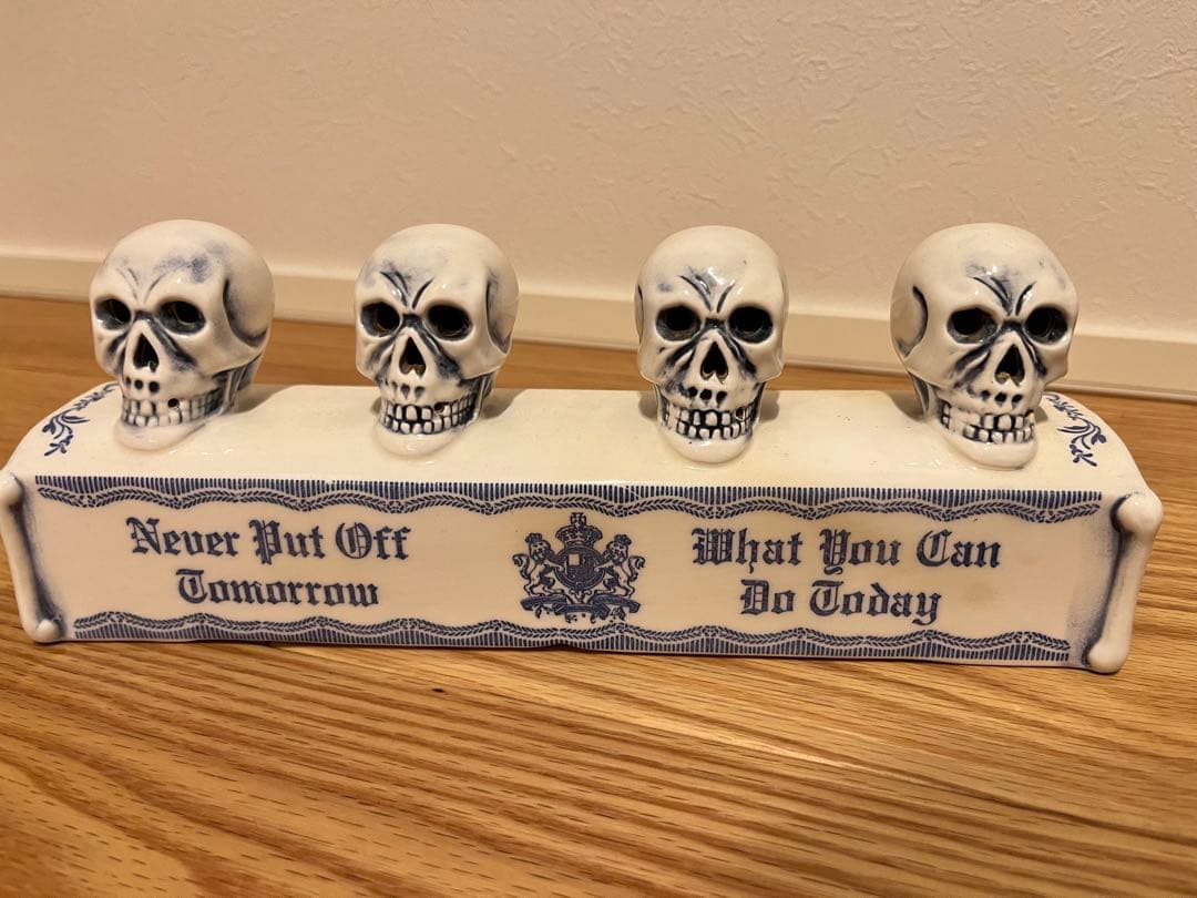 ネイバーフッド　スカルデザインお香立て