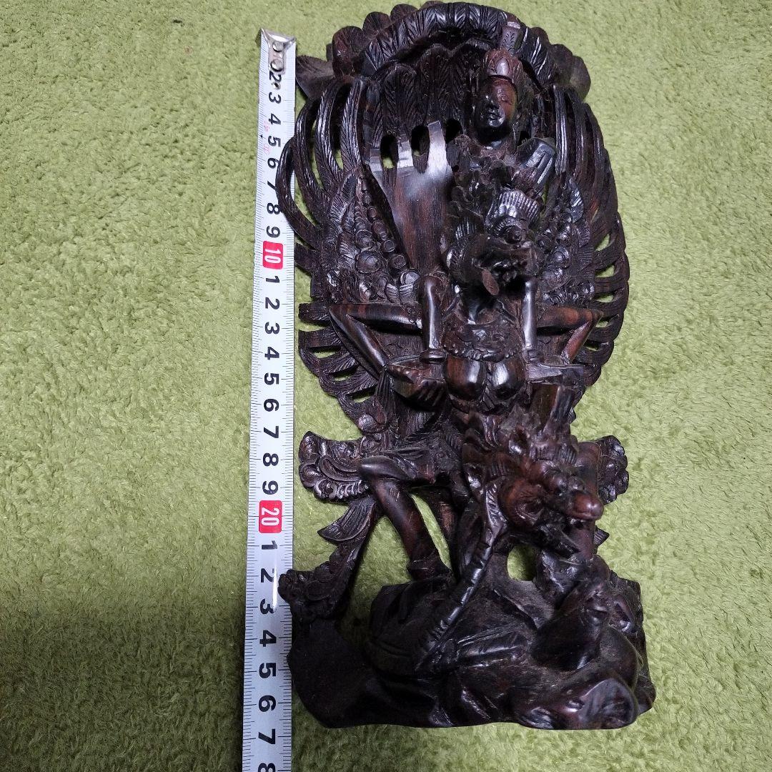 木製彫刻 神話的なキャラクター