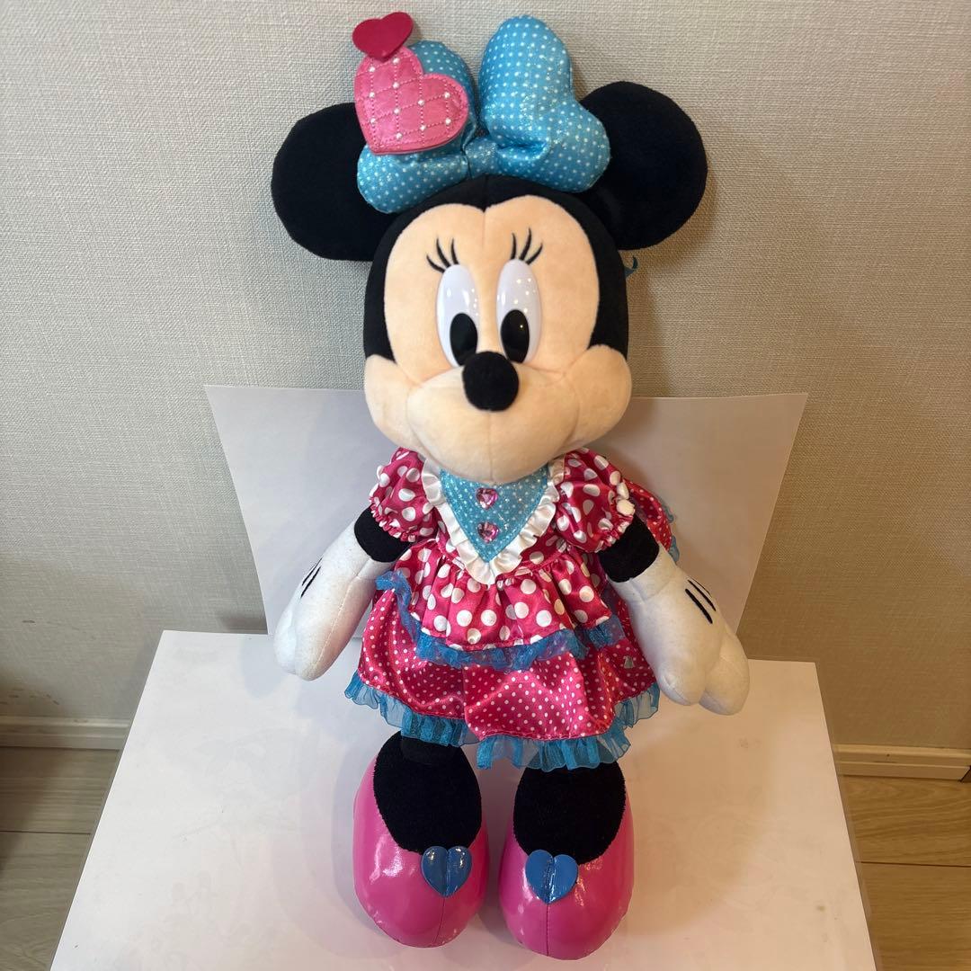 2024　ミニー　ファンダーランド　パルパルーザ　ぬいぐるみ