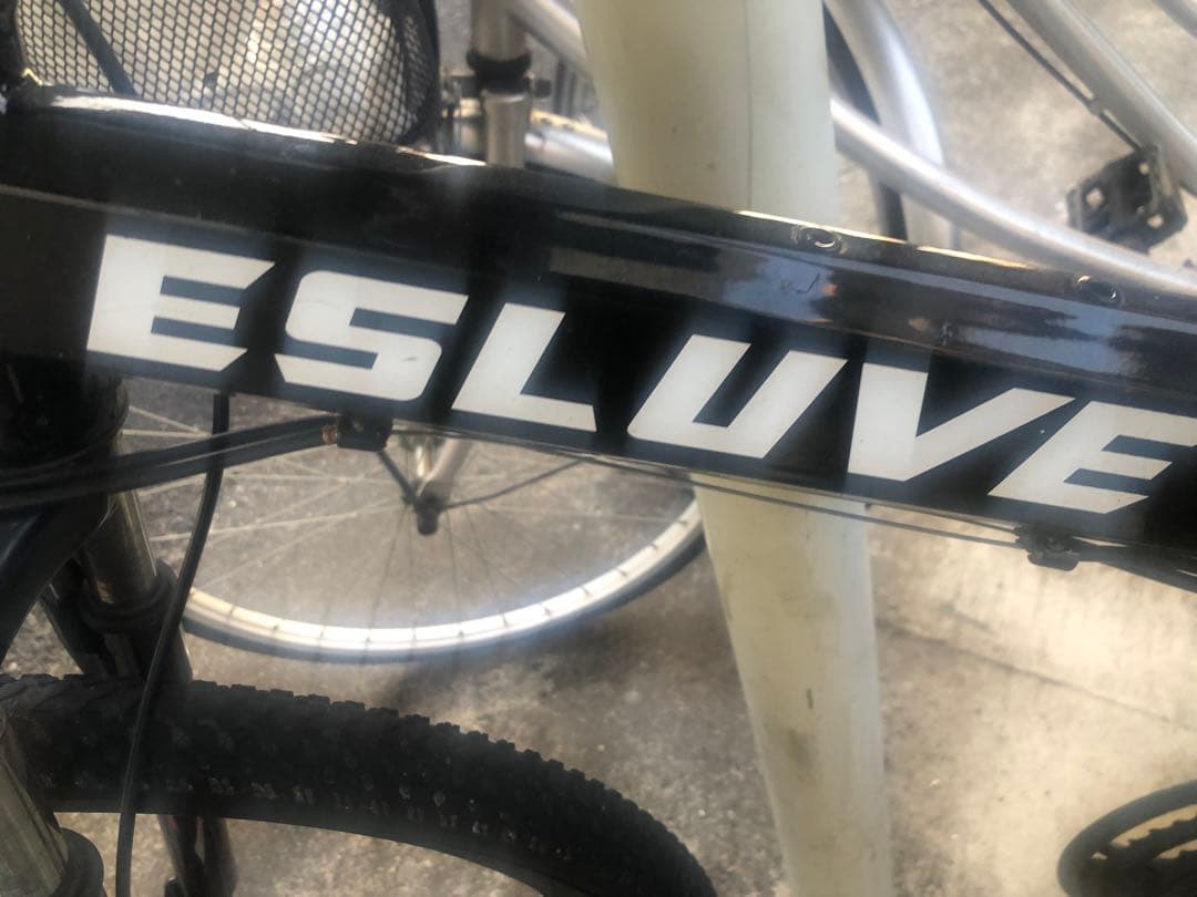 ESLUVE クロスバイク ブラック
