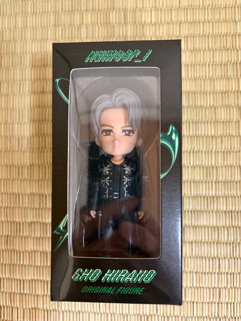 Number_i フィギュア 3体セット - メルカリ