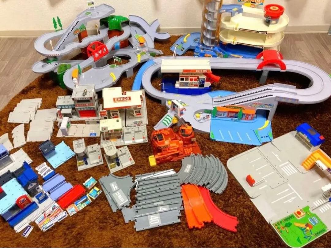 ✨大人気✨ トミカ 高速道路 やまみちドライブ ビルドシティ 工事現場 他