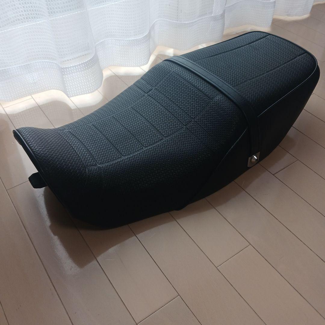 ☆カワサキZRX400　純正シート破れなし☆ カワサキ（Kawasaki） ZRX400 シート 1753 純正 中古 バイク 部品