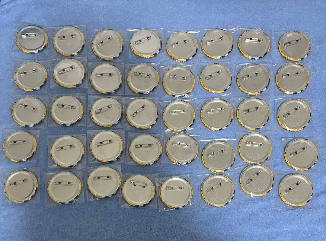 河田ソウヤ タワレコ 缶バッジ - メルカリ