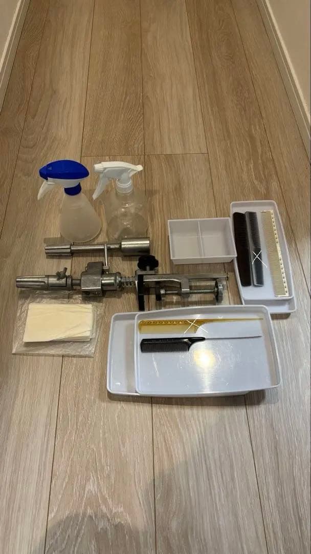 【美容師国家試験セット】クランプ、コーム 、皿、スプレイヤー