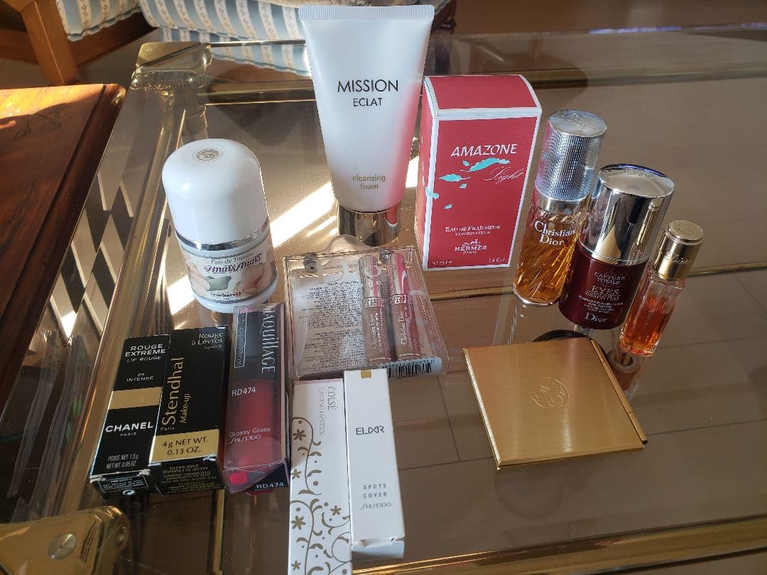 ディオール、エルメス、シャネル、キャシャレル、資生堂、コティー他、コスメ・香水他