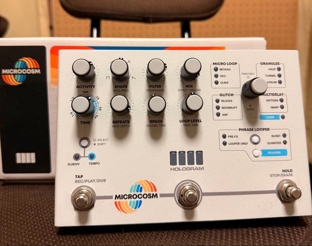 HOLOGRAM MICROCOSM looper delay glitch