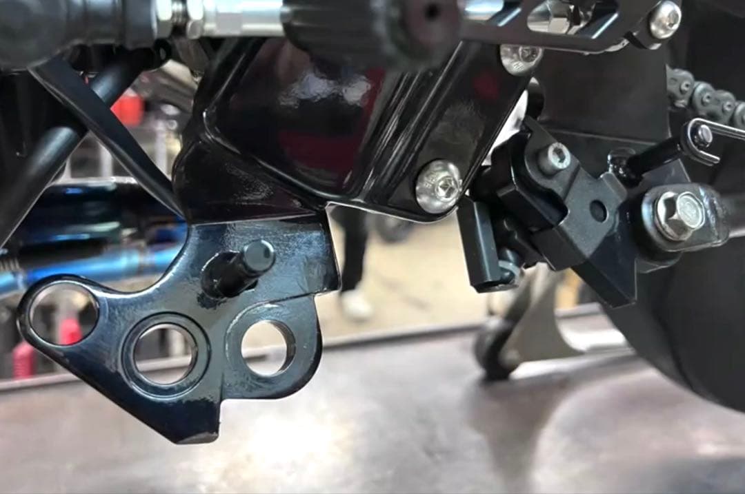 z900rs スタンド移設キット 新品 - メルカリ