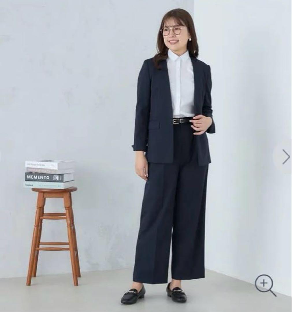 アオキ　AOKIレディース Oggiコラボ　パンツスーツ 11 紺 新品未使用