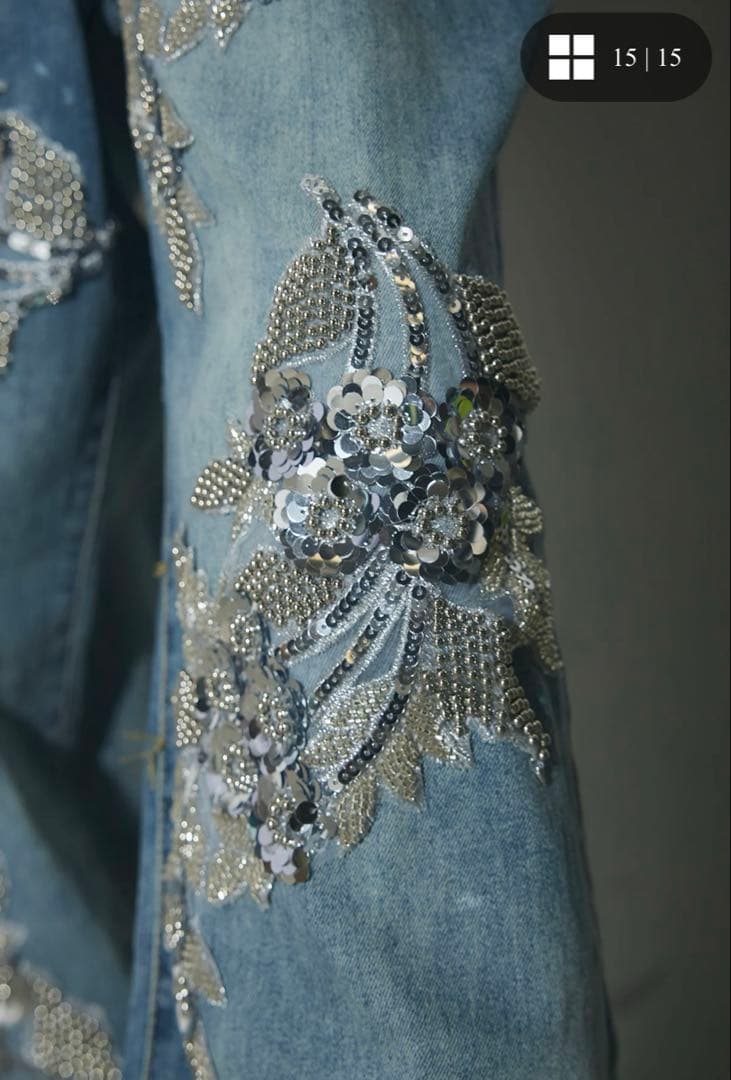 ANDREA&CO. デニムビジュー刺繍パンツ 新品タグ付き - メルカリ