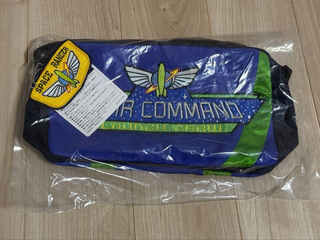 東京ディズニーリゾート バズライトイヤーのアストロブラスター ショルダーバッグ