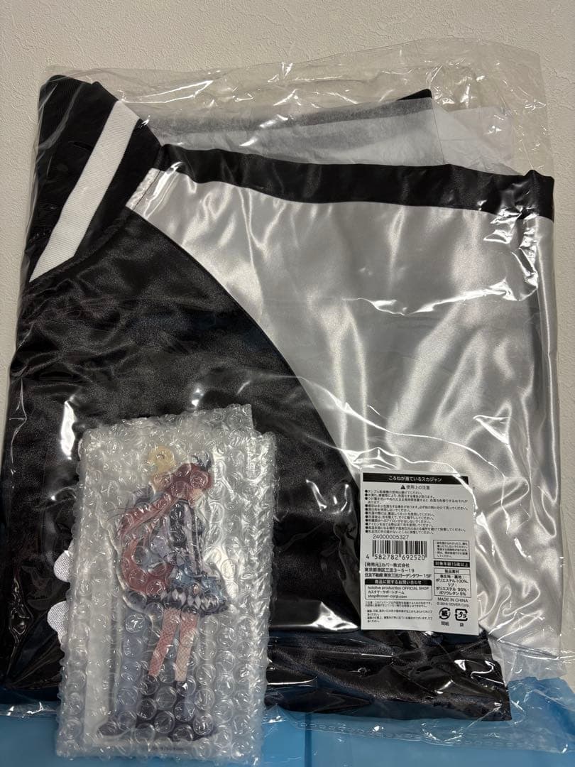 ころねが着ているスカジャン 新品未開封】戌神ころね 活動5周年記念 ころねが着ているスカジャン