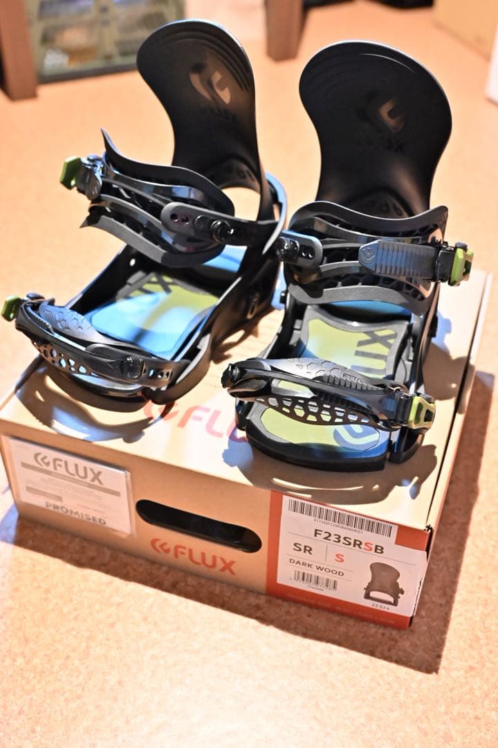 FLUX SR DARK WOOD Sサイズ ビンディング