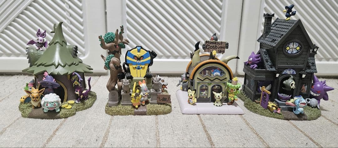 ポケモン Haunted Pokémon Villageフィギュア 4点セット