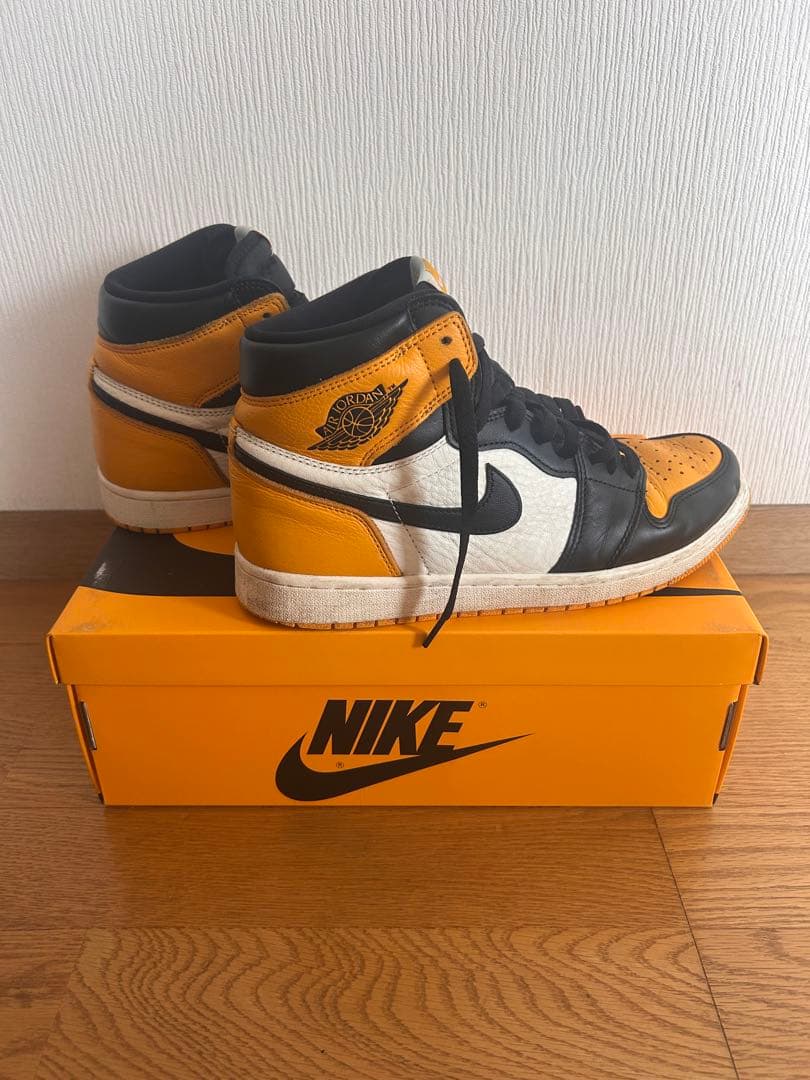 NIKE Air Jordan 1 \"タクシー\" ブラック/オレンジ