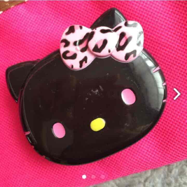 ヒョウ柄キティ☆つけまつげケース