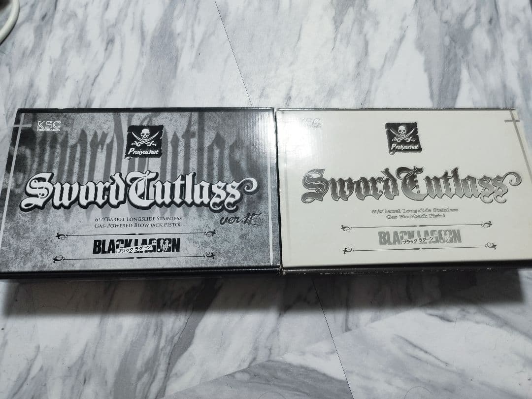 KSCソードカトラス新旧版 2丁セット Amazon.co.jp: 限定品 二丁セット 未使用 公式 KSC ソードカトラス Ver