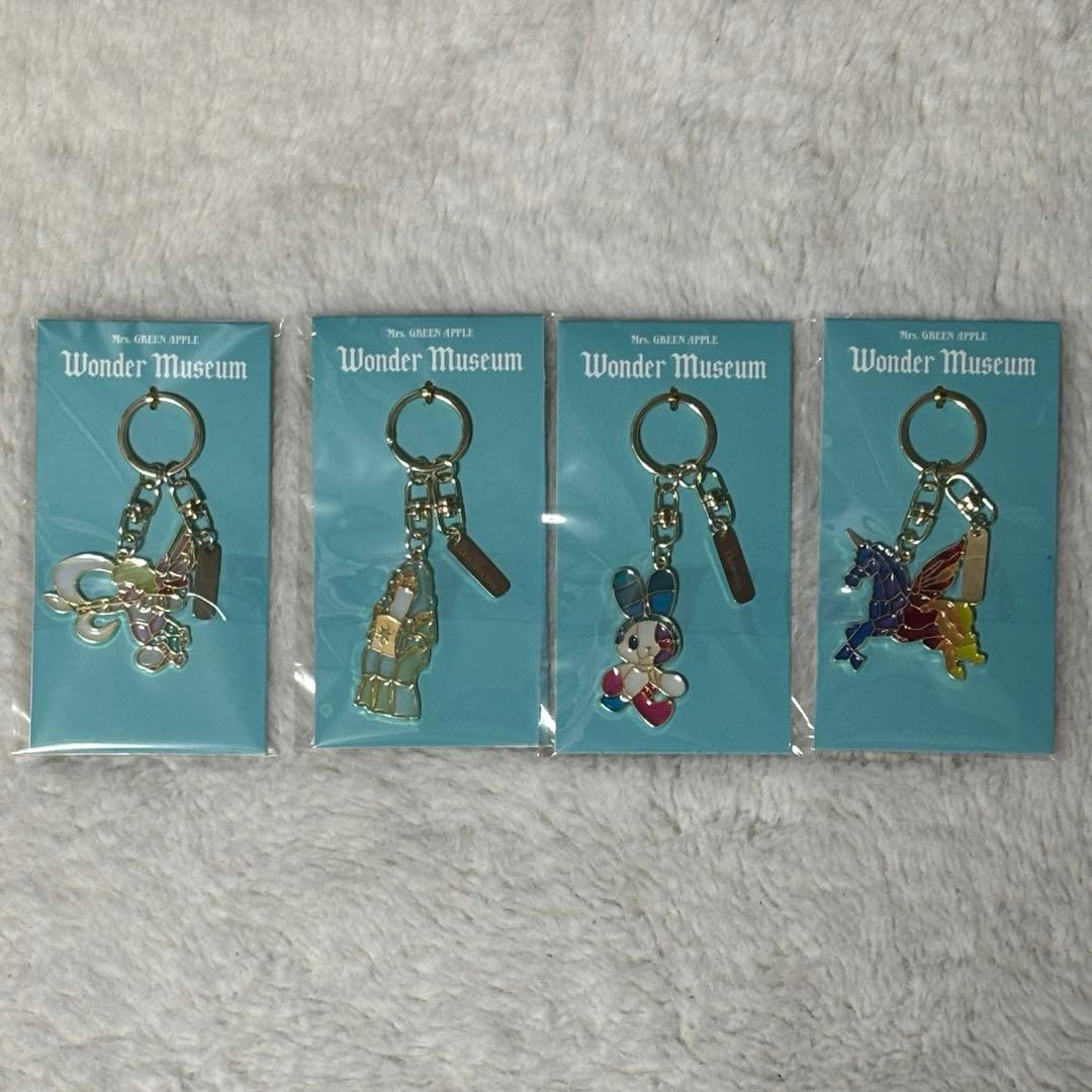 Mrs.GREEN APPLEワンダーミュージアムステンドグラスキーホルダー4種