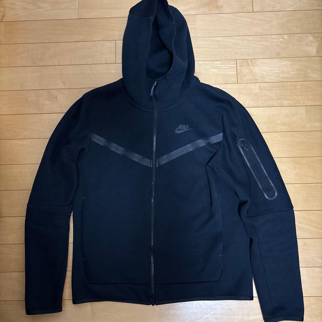 NIKE テックフリース黒