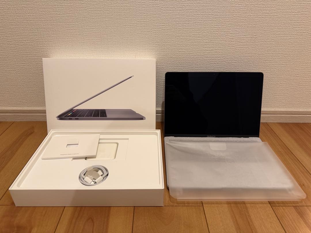【極美品】Apple MacBook Pro 13-inch MUHP2J/A Amazon.com: 2022 Apple MacBook Pro Laptop with M2 chip: 13-inch