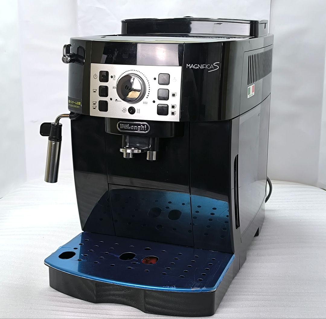 デロンギ　マグニフィカS 全自動コーヒーマシン　ECAM22112