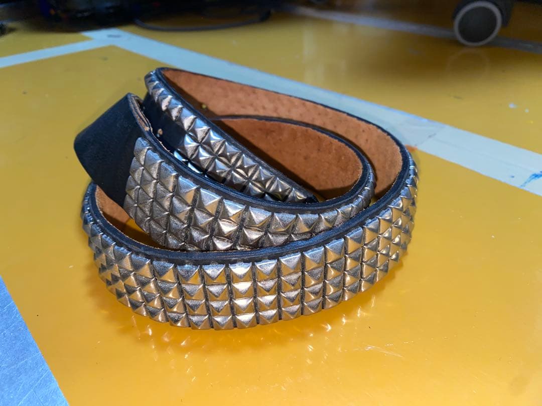 b*y様 4連スタッズベルト【本革】