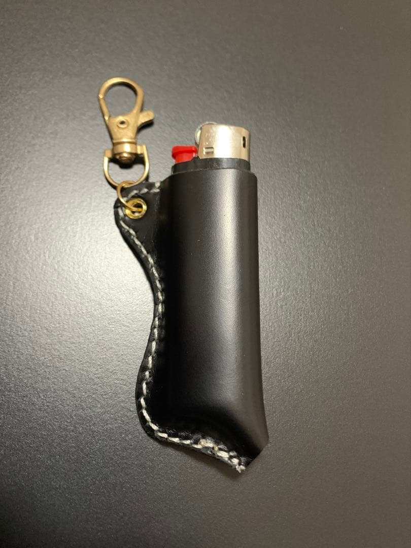 本革ライターケーススタッズ付きキーホルダーhtc CALEE schott - メルカリ
