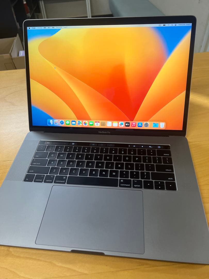 MacBook本体 MacBook Pro 15 Core i7 16GB 1TB Radeon