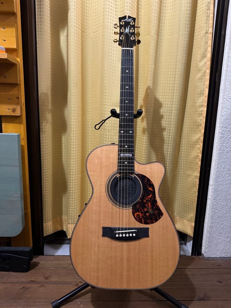 ギター Maton EM100C-808 Messiah