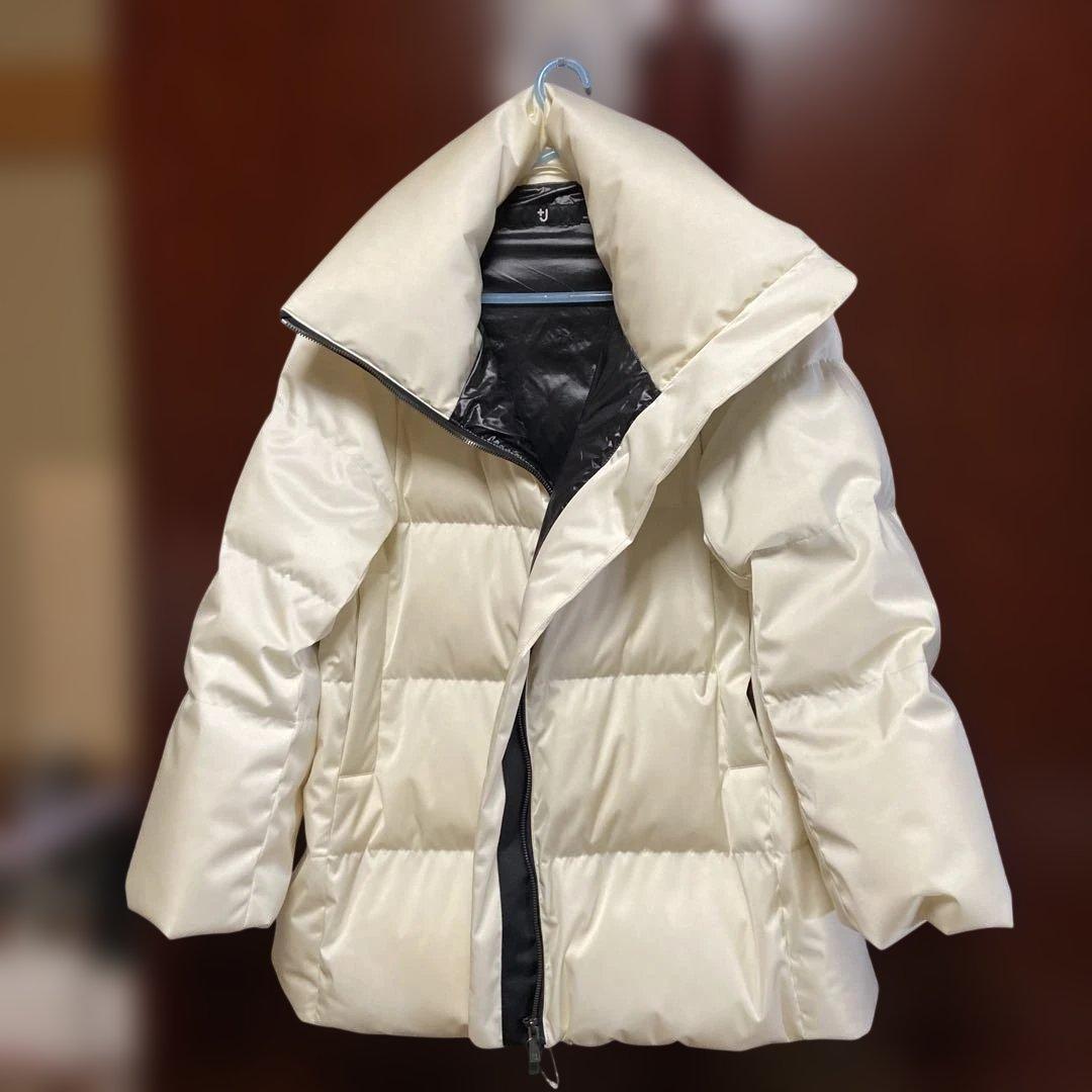 UNIQLO ➕J ダウンジャケット KARUKにゃん