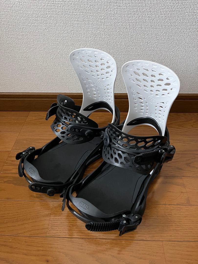 FLUX PR （Mサイズ）ブラック スノーボードビンディング